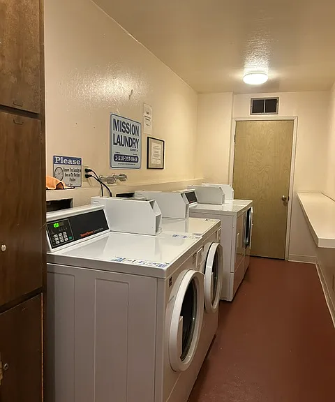 250 Whitmore St #301 — Photo 21