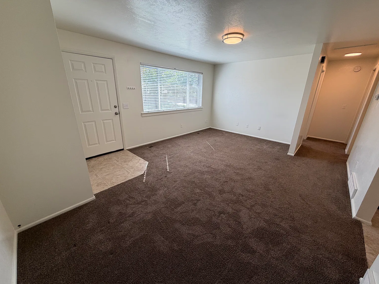2 bed, 850 sqft, $1,295 — Photo 3