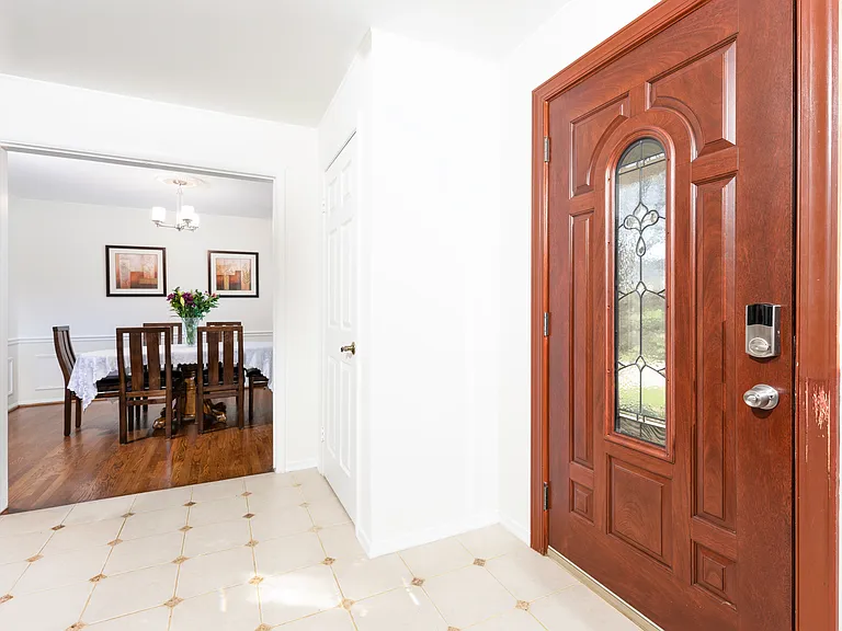 9129 Wandering Trail Dr — Photo 2
