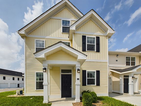 2nd image of 675 Victory Ln #11-103