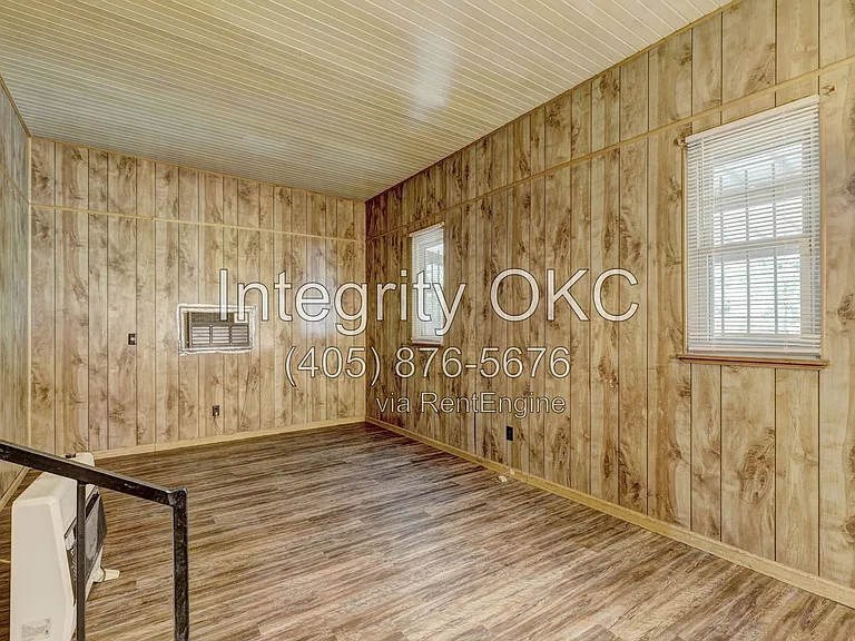 1713 N Page Ave — Photo 23