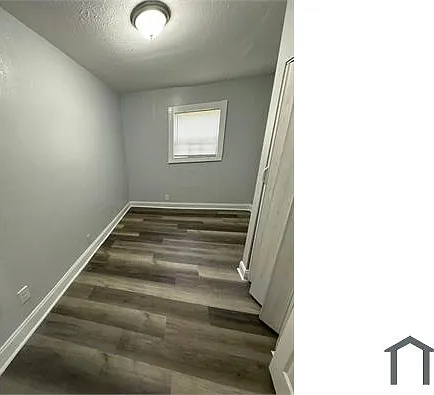 1436 W 25th St — Photo 11