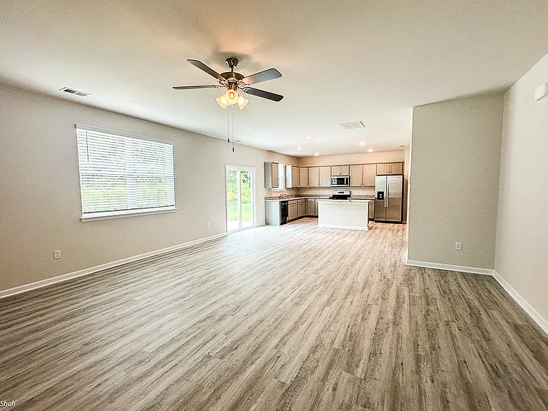 4044 Brians Ln — Photo 4