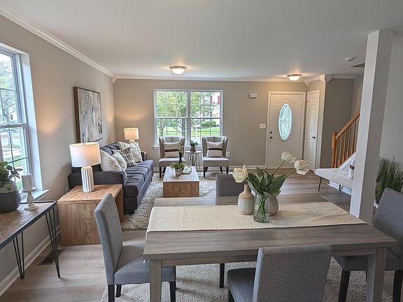 3rd image of 8319 Watermill Dr