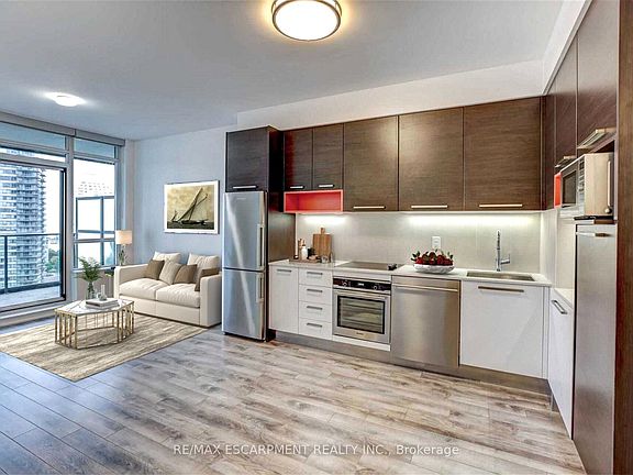 5th image of 36 Park Lawn Rd #1501