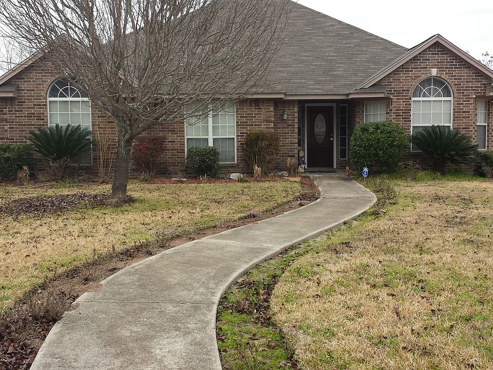 1st image of 2404 Post Oak Dr