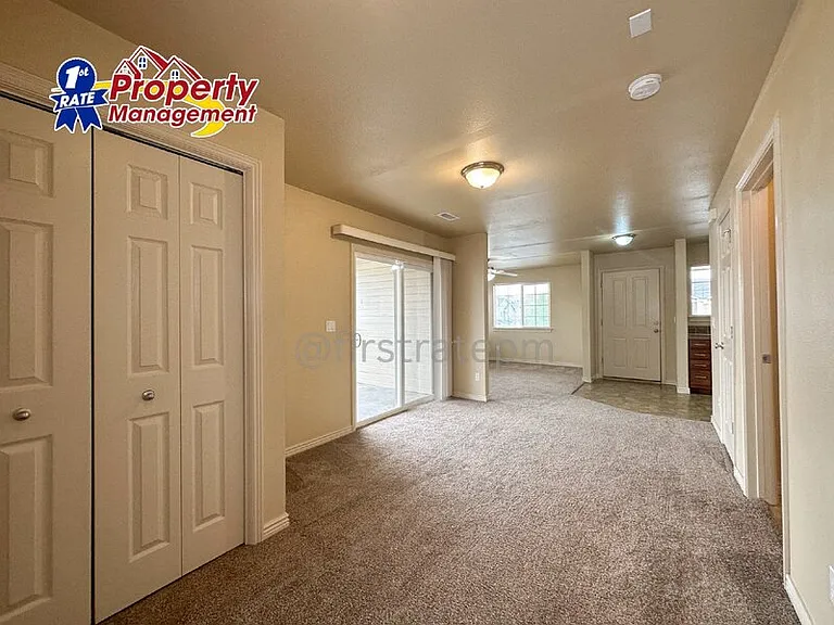 5936 W Ellens Ferry Dr #102 — Photo 17
