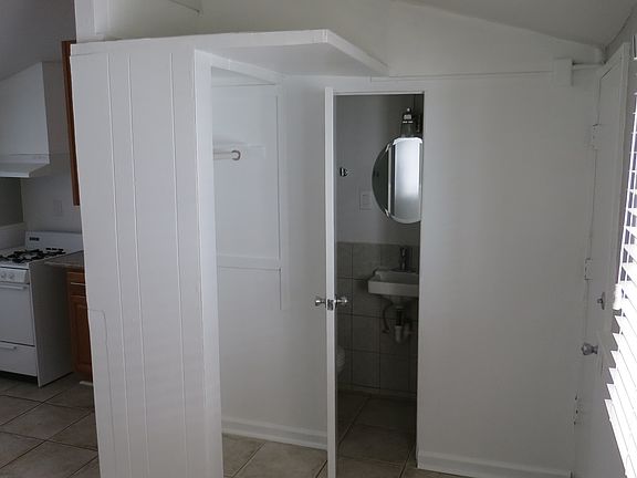 5th image of 5045 Narragansett Ave APT 6