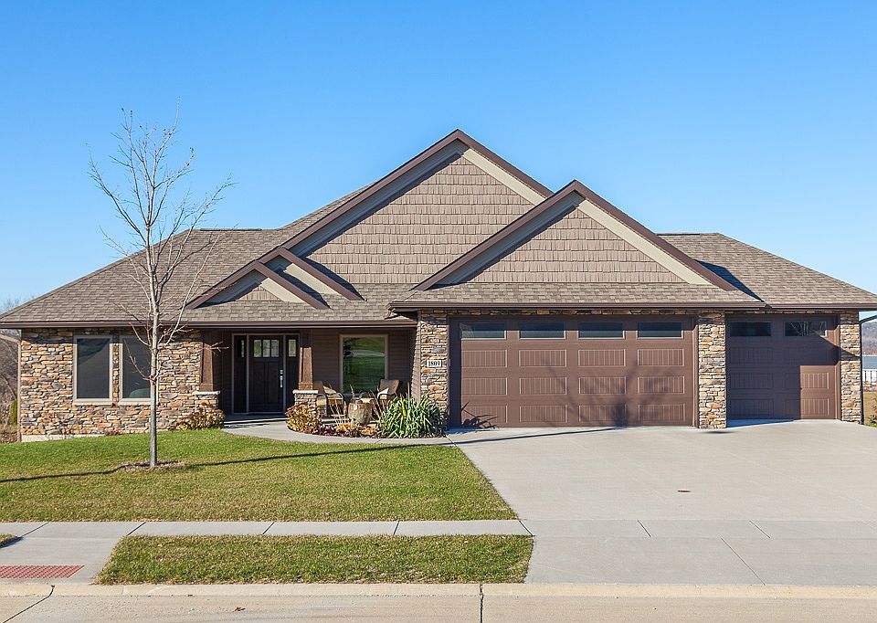 1st image of 1809 Wenrose Dr NE