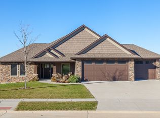 1809 Wenrose Dr NE, North Liberty, IA 52317