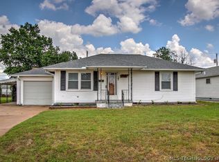 319 S 48th Ave W, Tulsa, OK 74127