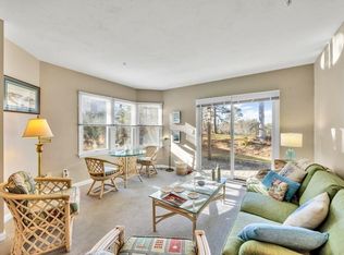 10 Oak Glen Vlg #10, Yarmouth Pt, MA 02675