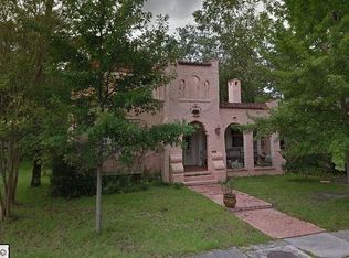 231 E 51st St, Savannah, GA 31405