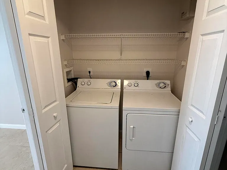 7980 N Nob Hill Rd #205 — Photo 17