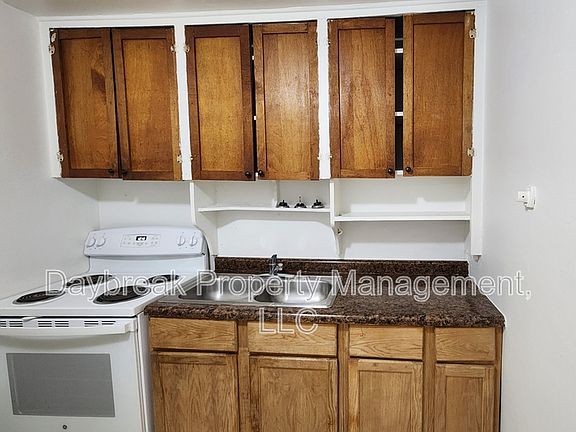 3rd image of 1318 1st Ave N Unit 5
