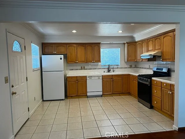 1808 Santa Ysabela Dr — Photo 1