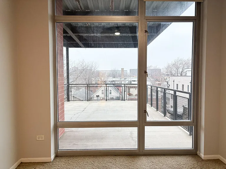 2666 N Halsted — Photo 11