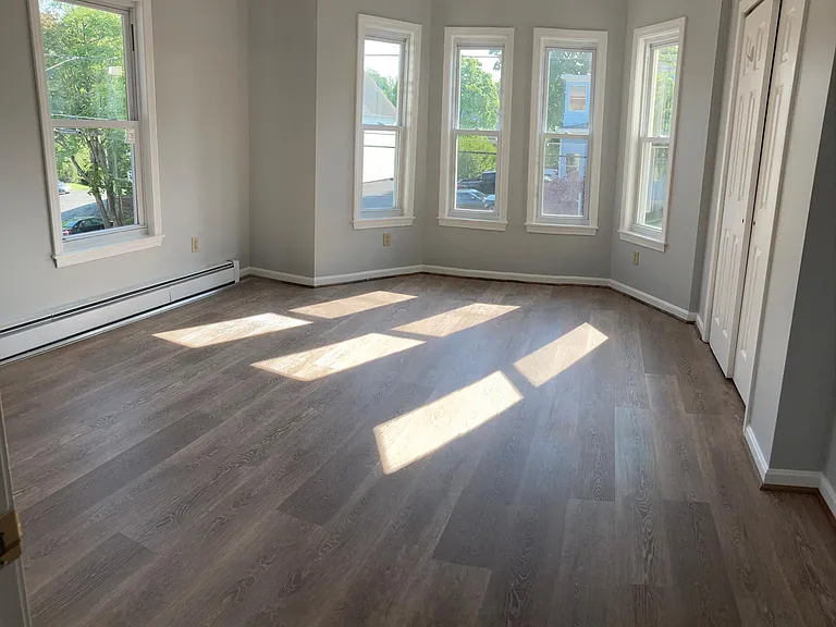 62 Lincoln St — Photo 1