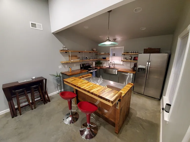 81 Mount Clare Ave — Photo 6