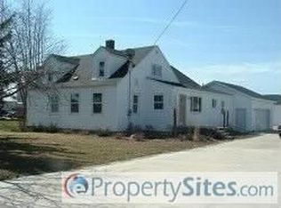 515 N Auburn Rd, Auburn, MI 48611