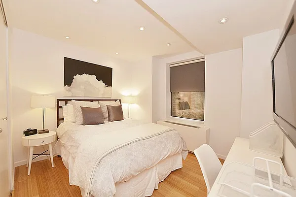 Rented by Global Realty Opportunities | media 28