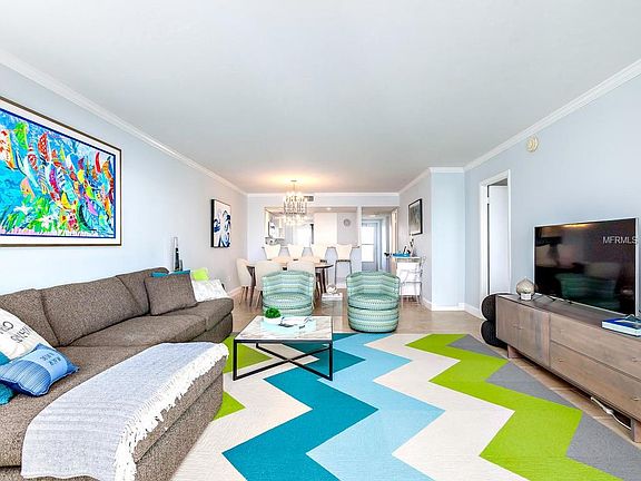 4th image of 1150 Tarpon Center Dr #6