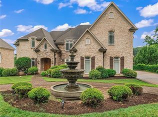 5548 Brookberry Farm Rd, Winston Salem, NC 27106