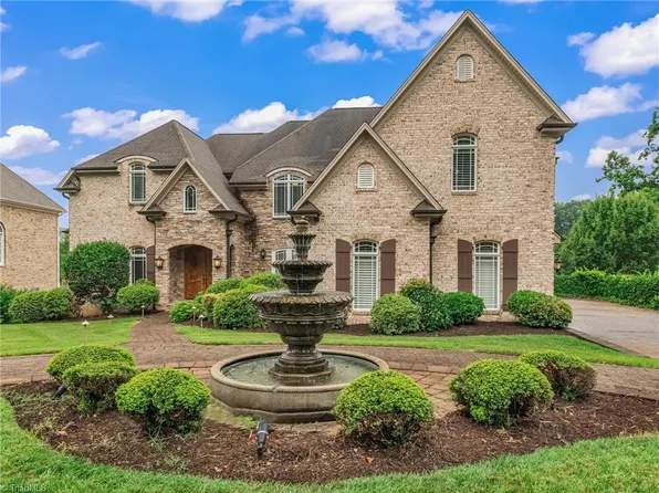 5548 Brookberry Farm Rd, Winston Salem, NC 27106