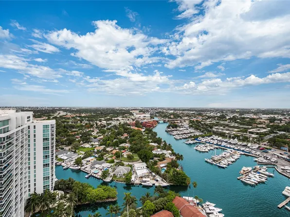 1861 NW South River Dr #Penthouse 4, Miami, FL 33125
