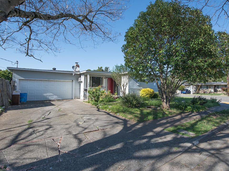 1st image of 141 Hillview Drive