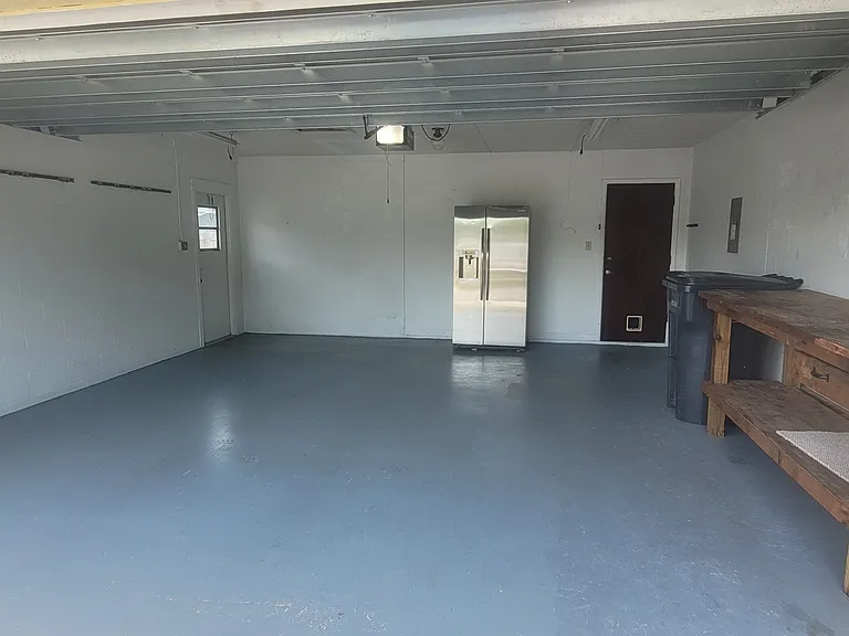 4802 Fox Hunt Dr — Photo 17