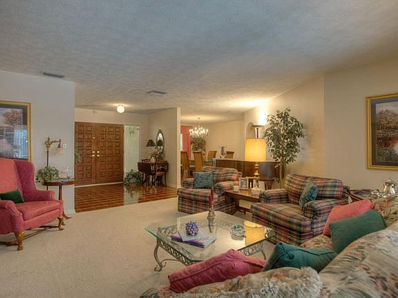 4th image of 1410 Provincetown Cir