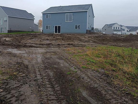 5th image of 343 Otto Dr N