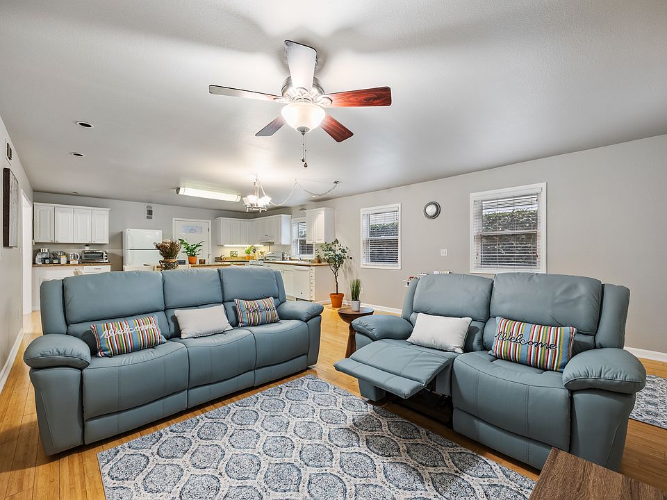 1st image of 2615 Q St #2
