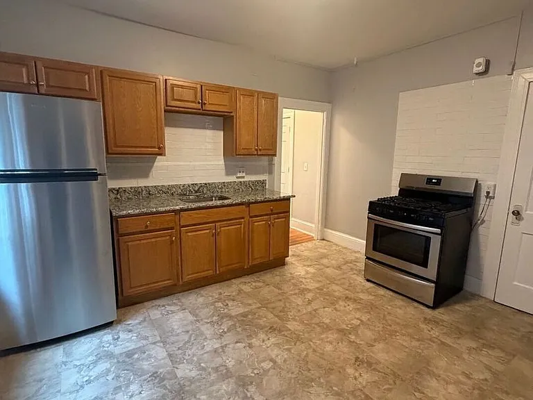 274 Park Rd #280 — Photo 2