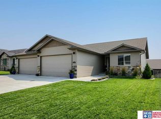 1310 N 101st St, Lincoln, NE 68527