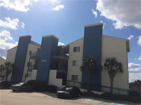 1490 Harbor Dr #107, Madisonville, LA 70447