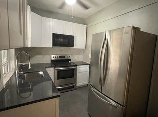 922 S 7th St, Allentown, PA 18103
