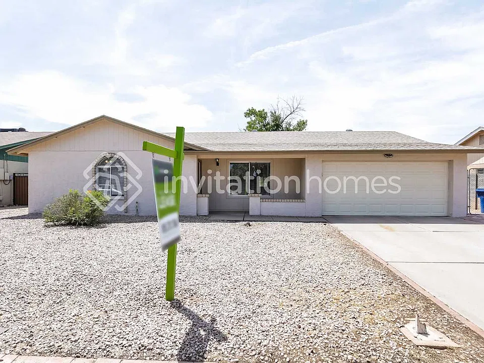 917 W Lindner Ave