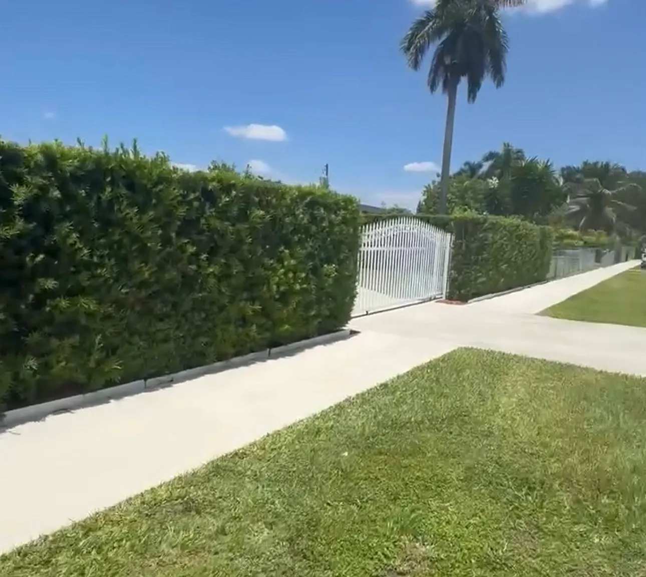 SW 144th Ct, Homestead — Photo 3