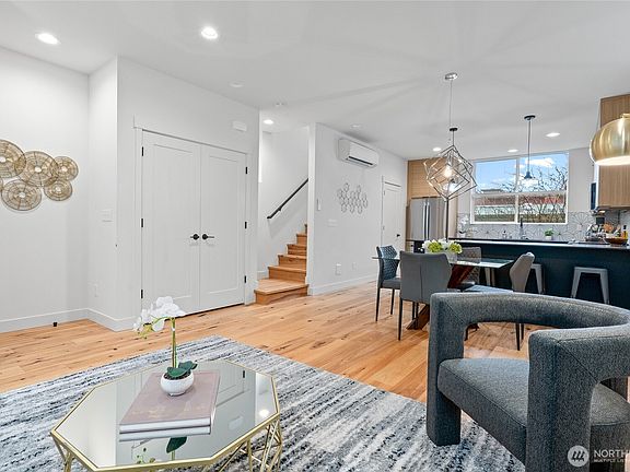 5th image of 4517 B Sunnyside Avenue N