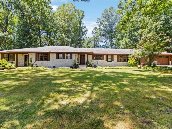 201 Westbrook Rd, Commerce, GA 30530