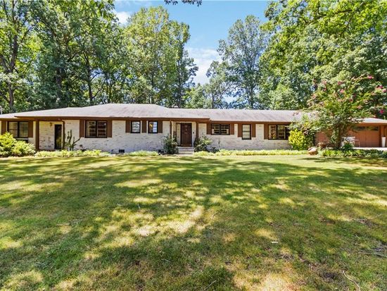 201 Westbrook Rd, Commerce, GA 30530