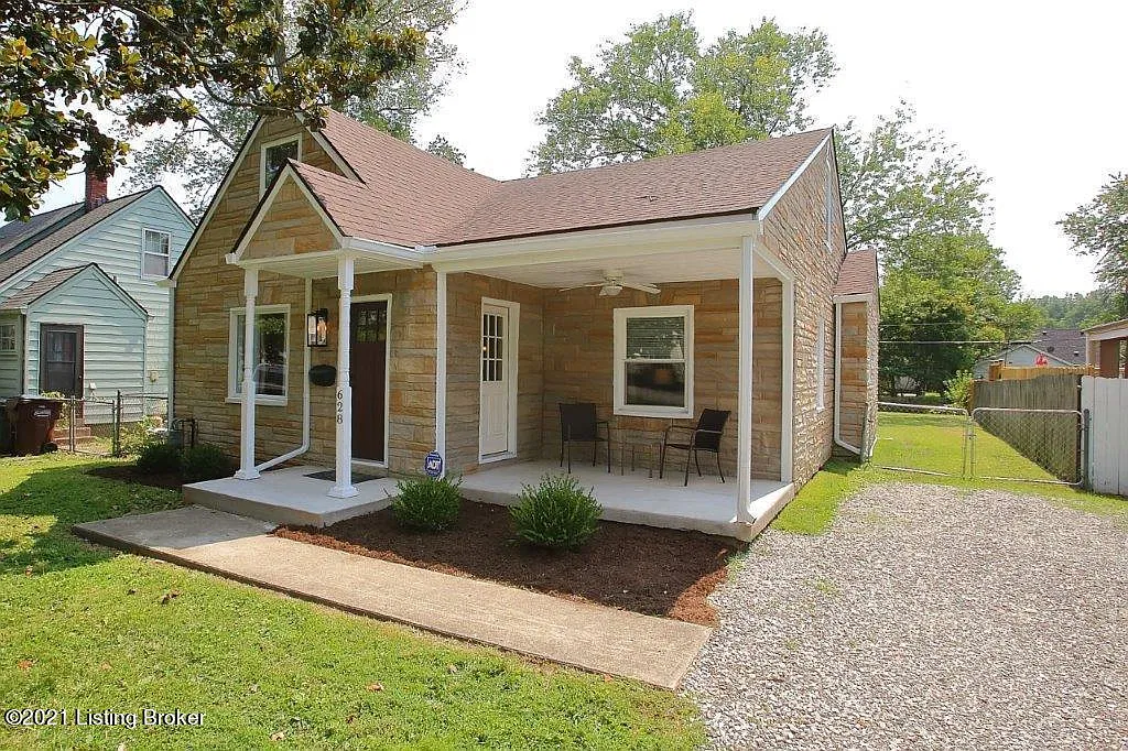4 bed, 2.0 bath, 1657 sqft, $1,850 — Photo 2