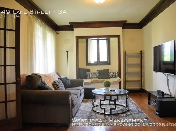 949 Lake St APT A3, Oak Park, IL 60301