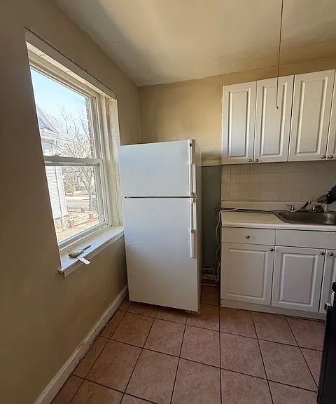 Kitchen RM, see from living room.