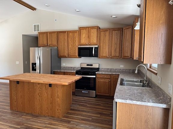 4th image of 416 N Lincoln Ave