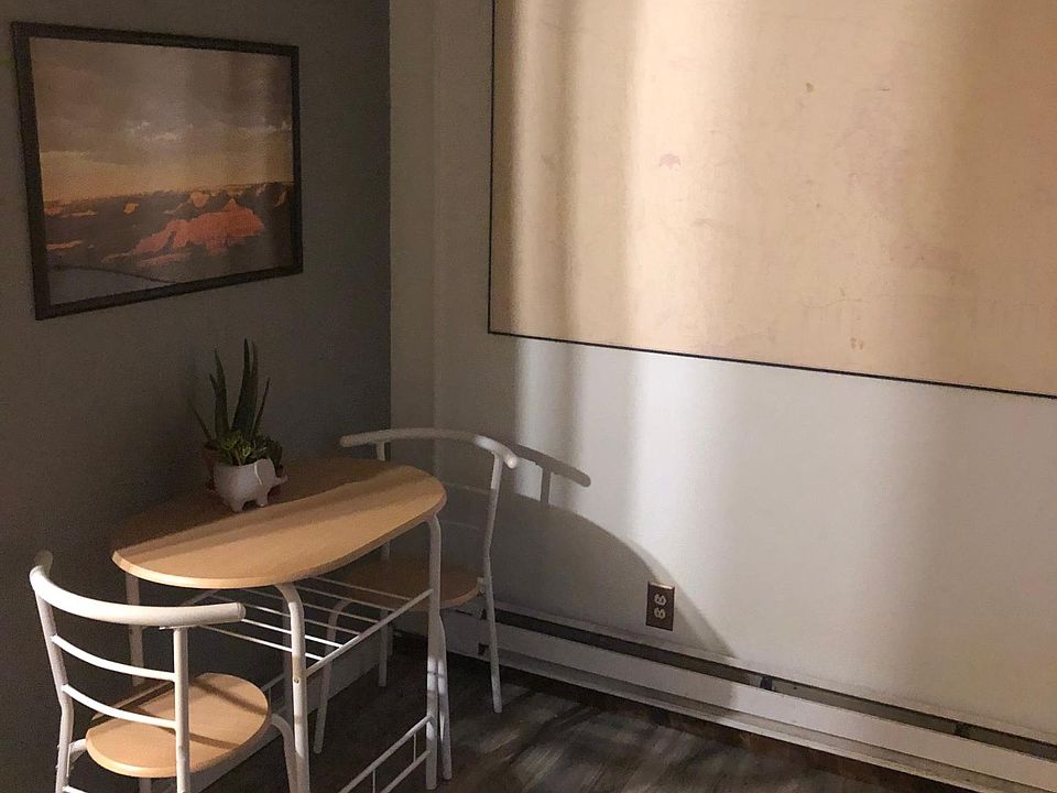EAting area!