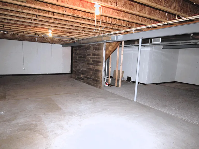 2560 Amber Willow Ct — Photo 14
