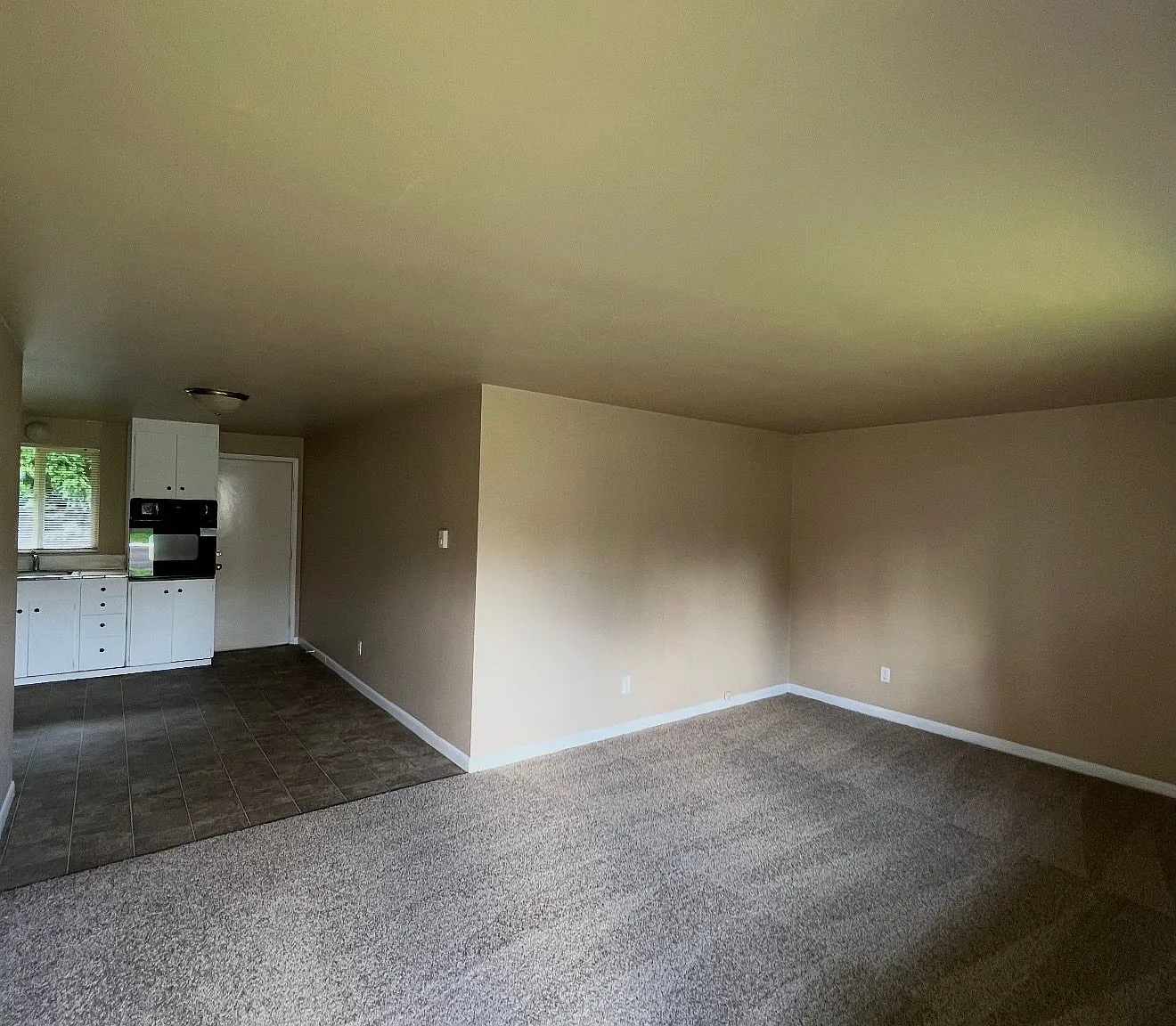 1 bed, 1.0 bath, $1,400 — Photo 1